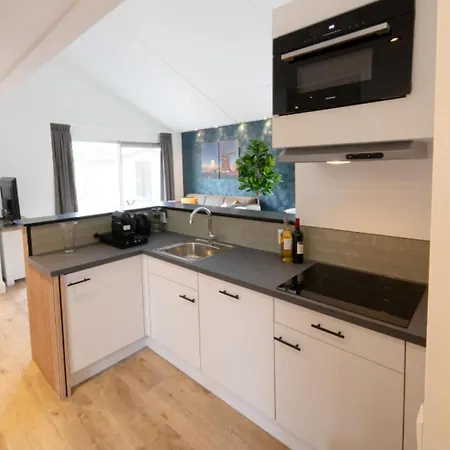 In Zevenhuizen With Sauna, Cleaning Included Zevenhuizen (Zuidplas)